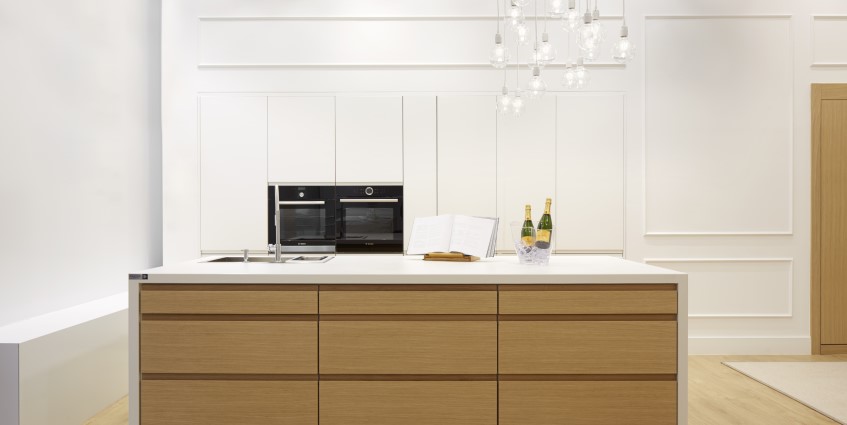 Slide 2: TIENDA BILBAO